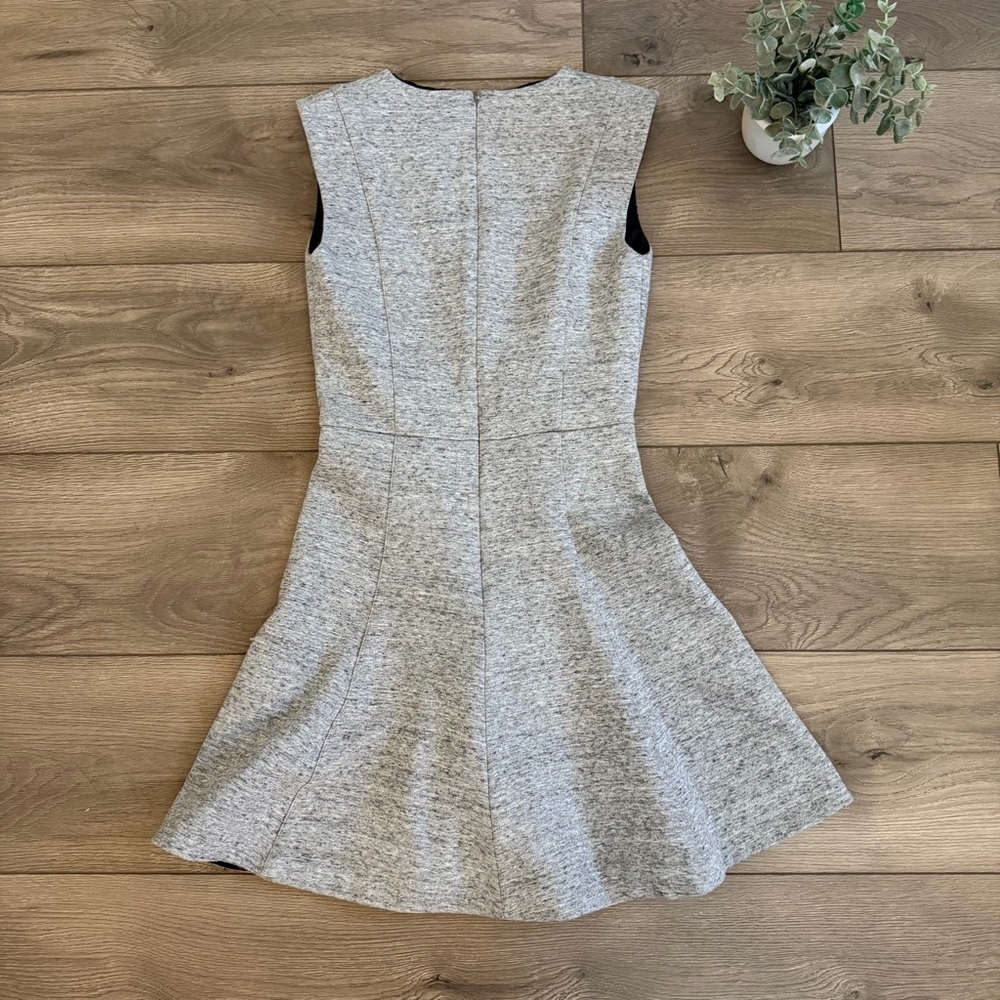 10 Crosby Derek Lam Gray Cutout Mini Dress Size 0 - Picture 5 of 7